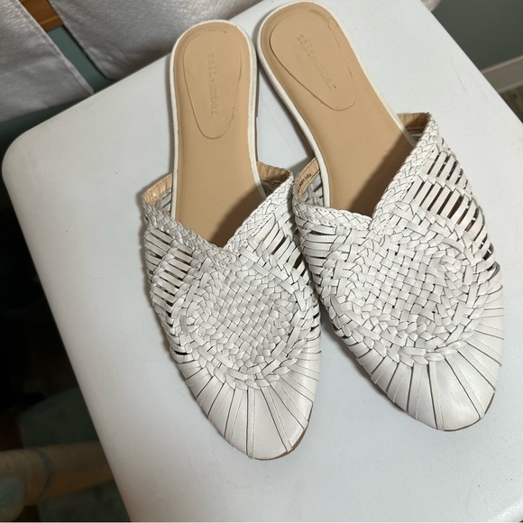 Women's White Woven Slide Sandals - Picture 3 of 5